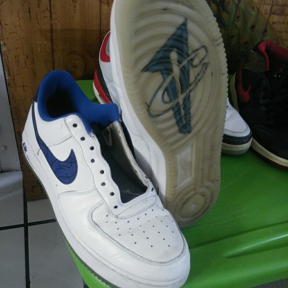 Shoes - Picture 1 of 4